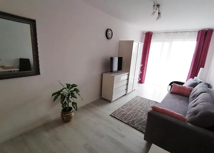 Pearl Apartment